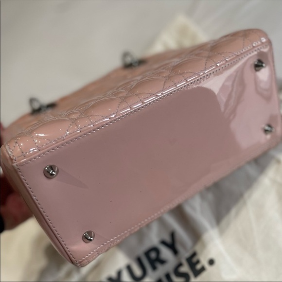 Blush light pink patent Dior Diana handbag - Picture 5 of 16